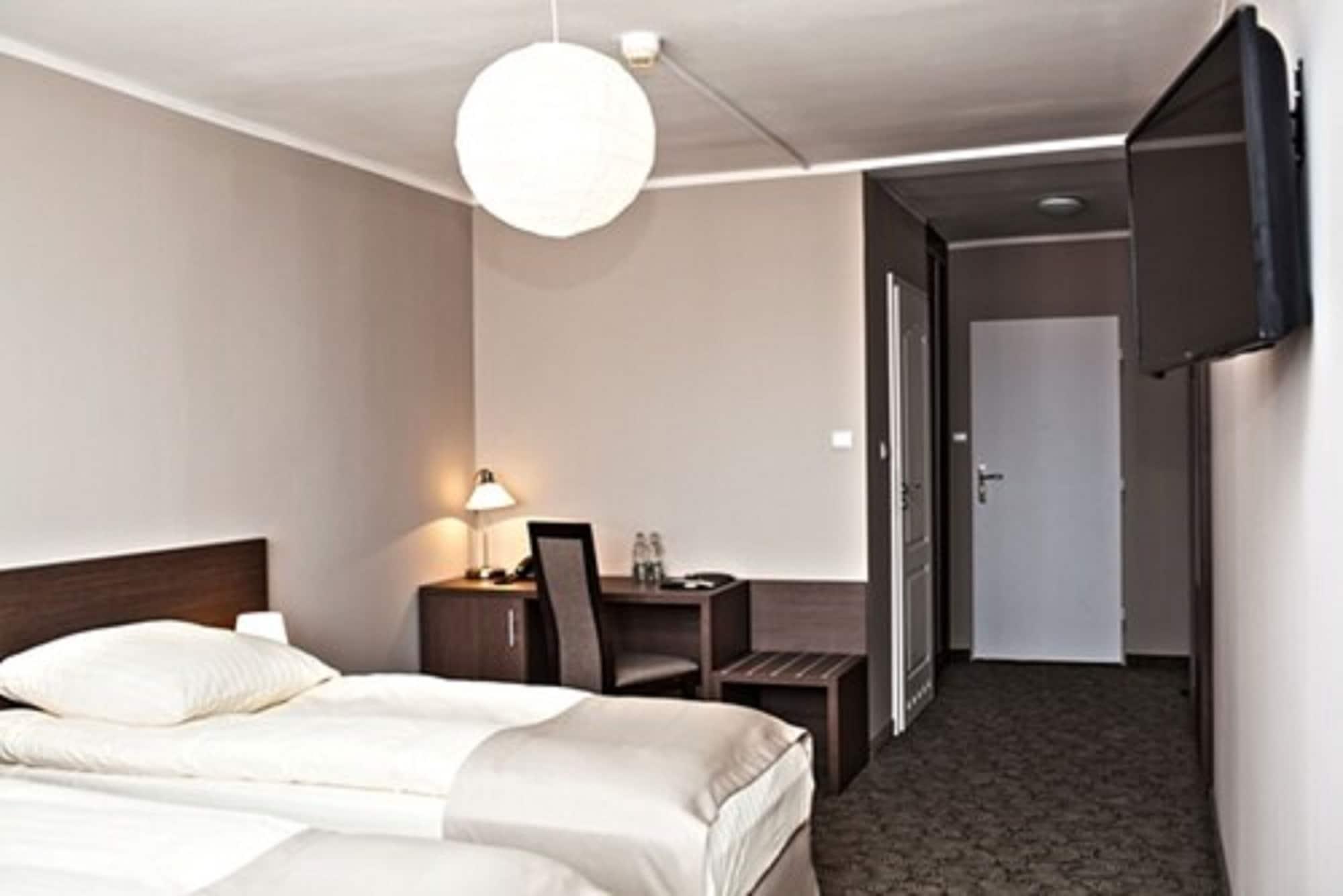 Four Points By Sheraton Wroclaw Bagian luar foto