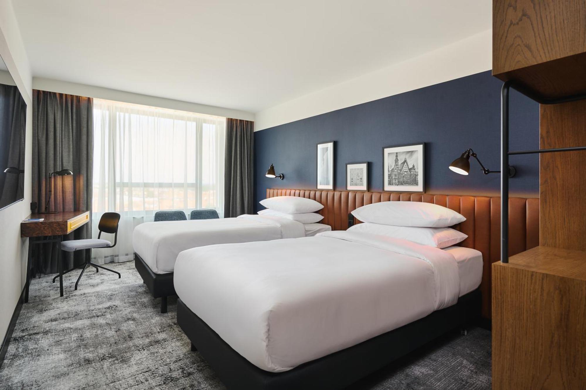 Four Points By Sheraton Wroclaw Bagian luar foto