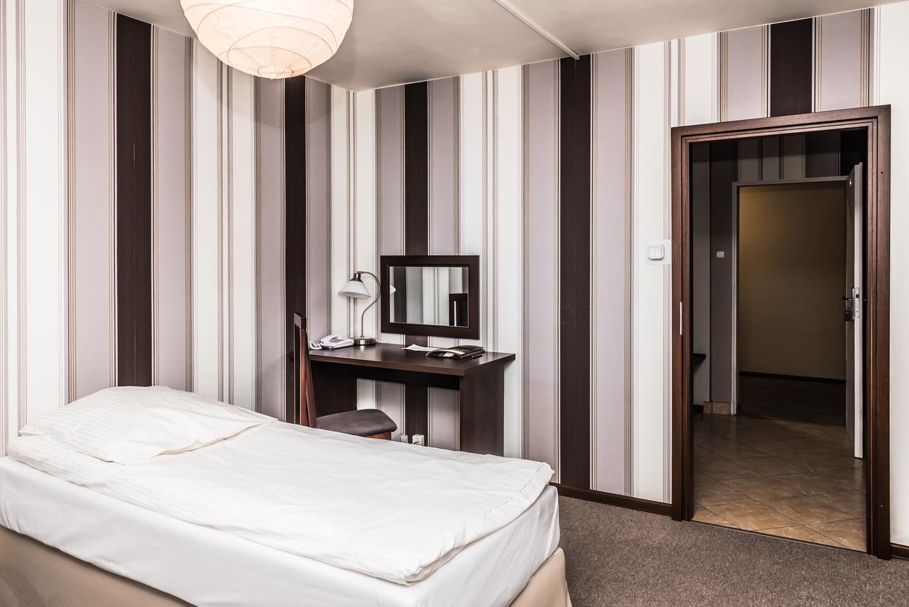 Four Points By Sheraton Wroclaw Bagian luar foto
